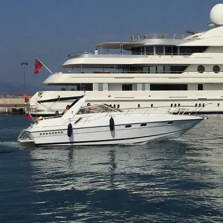 Yacht Charlene