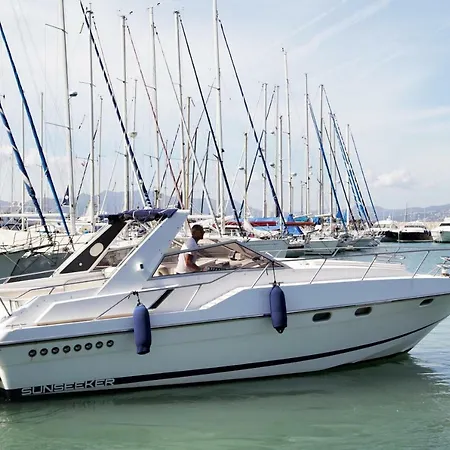 Tekne Yacht Charlene