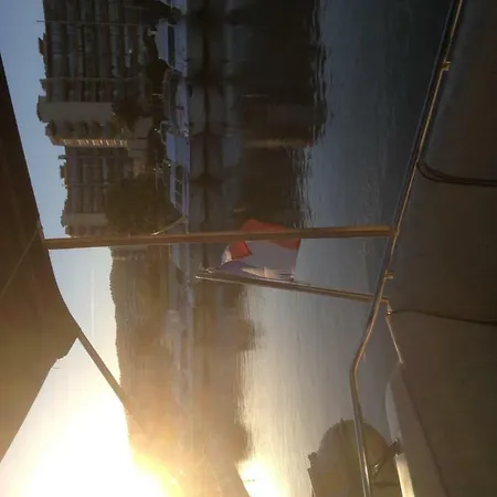 Tekne Yacht Charlene