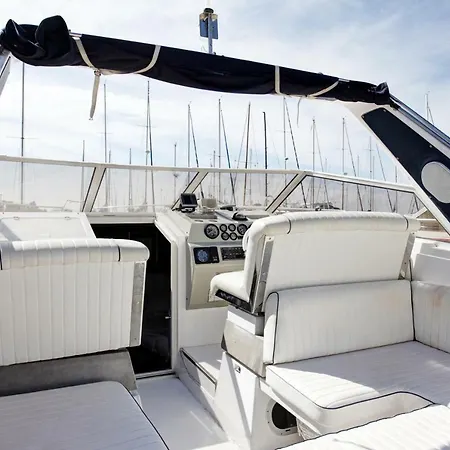 Yacht Charlene Ботель Мандельё-ла-Напуль