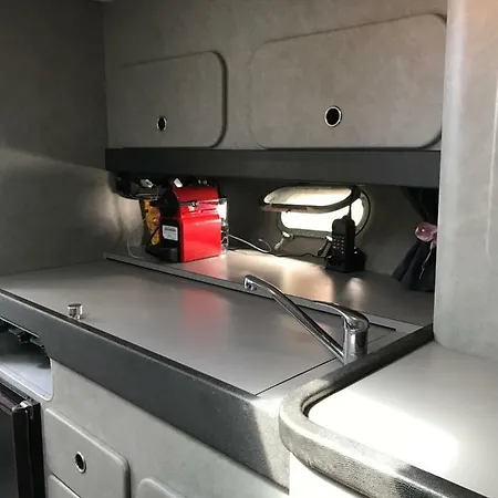 Yacht Charlene *